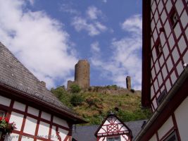 Löwenburg in Monreal